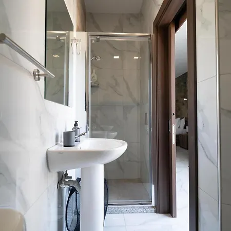 Spacious 1br With Comfortable Bed With Wifi & Ac Żabbar